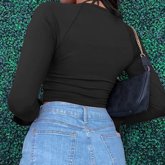 Halter Criss Cross Tie Up Crop Top - Picture 3 of 3